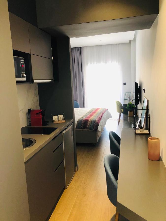 Metropolitan Complex Suite Faliro Piraeus Luaran gambar
