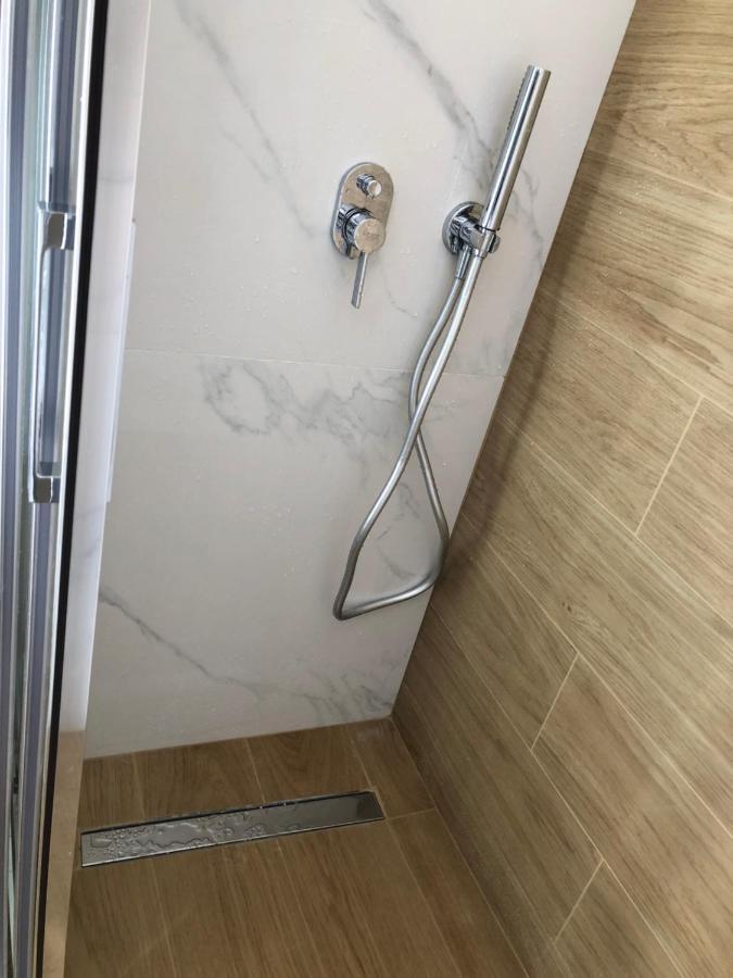 Metropolitan Complex Suite Faliro Piraeus Luaran gambar